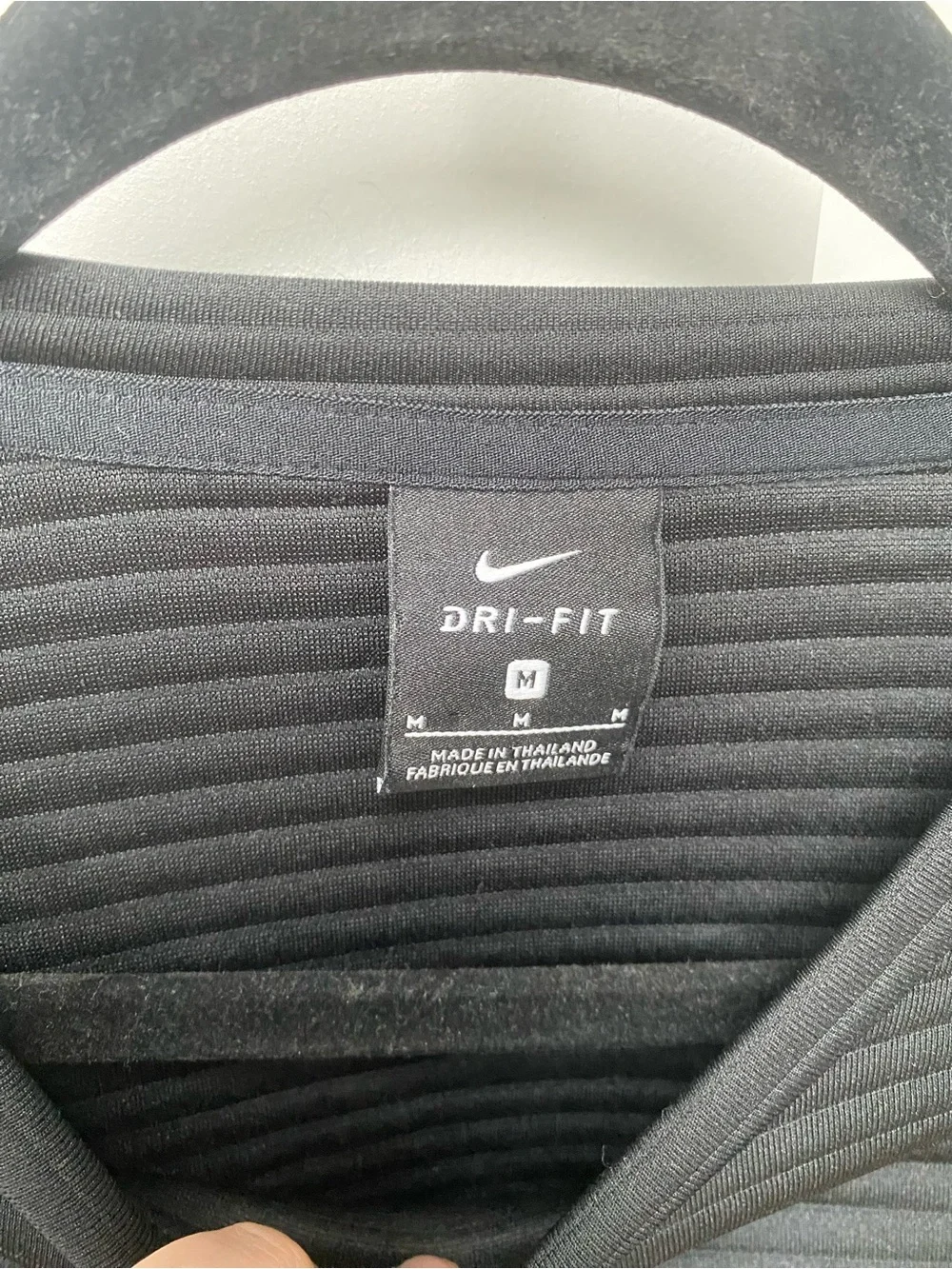 Nike Black Ribbed Crewneck Sweatshirt with Logo Panel, relaxed fit woman’s med